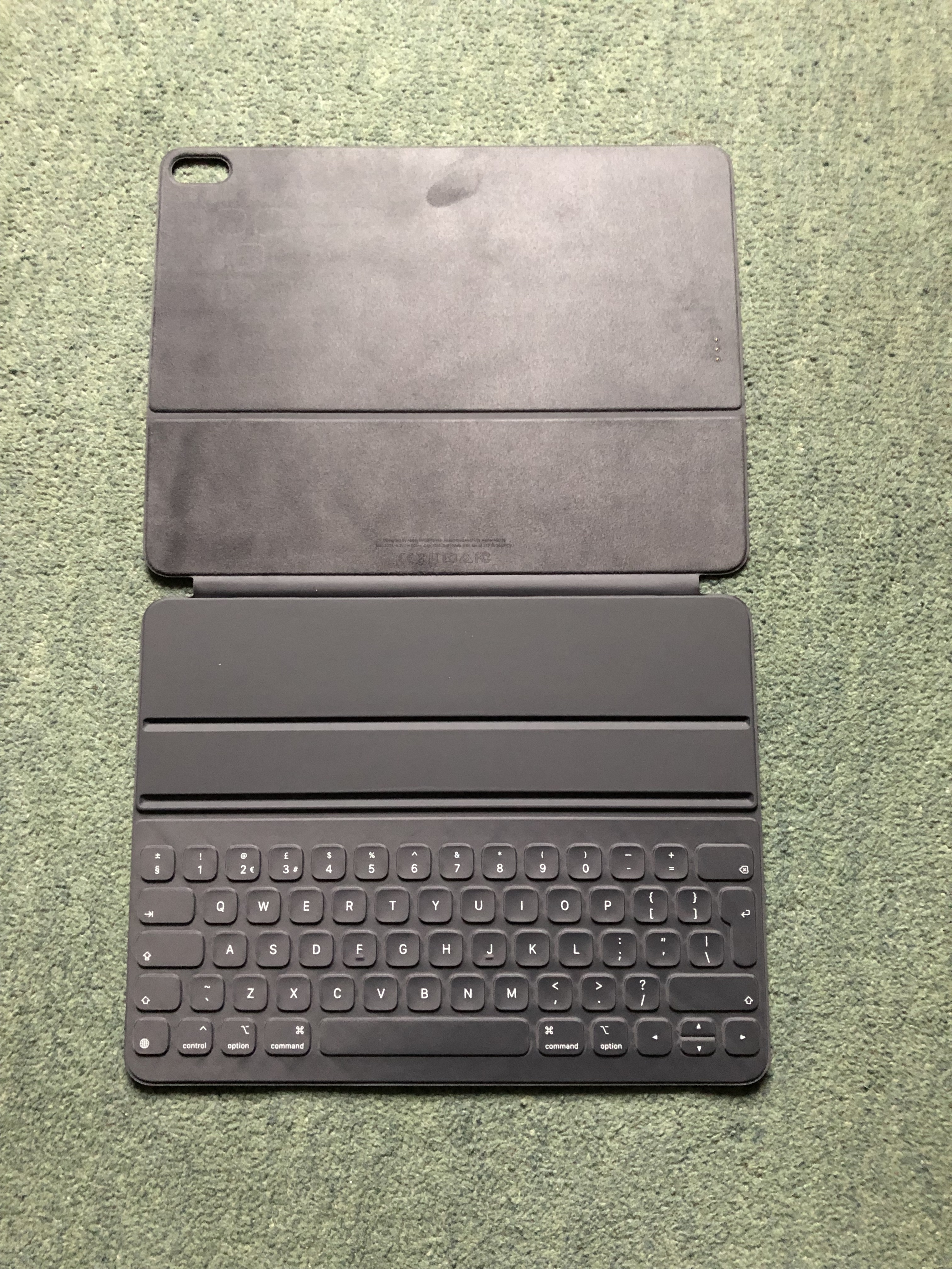 Smart Keyboard Folio Case Layed Flat